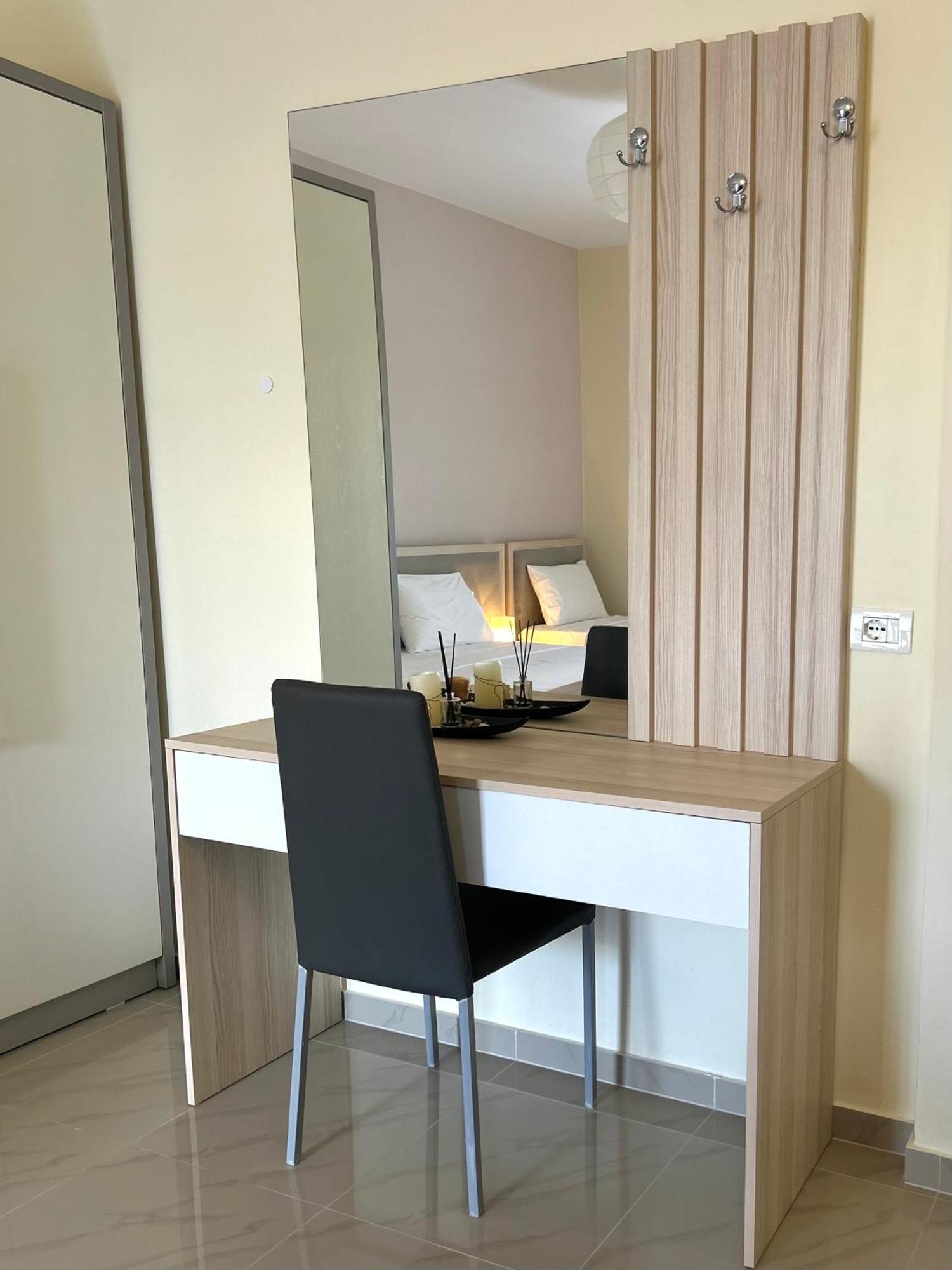 Elizabeth Apartments Himare Exterior foto